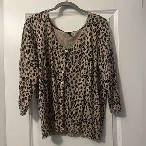 Cute! Maurice’s animal print cardigan size XXL scoop neck.
